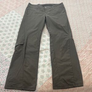 Athleta ‘Dipper’ utility pants